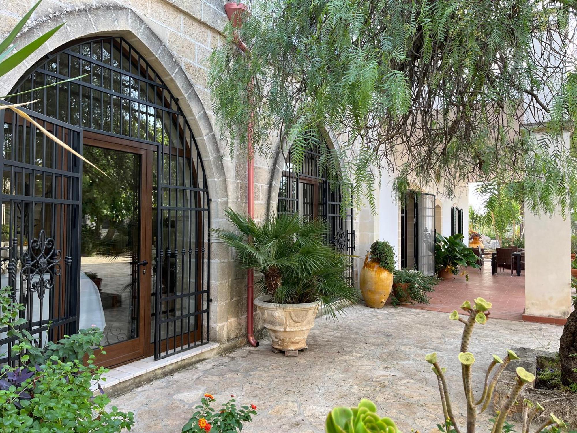 Masseria La Camardia Сава Экстерьер фото