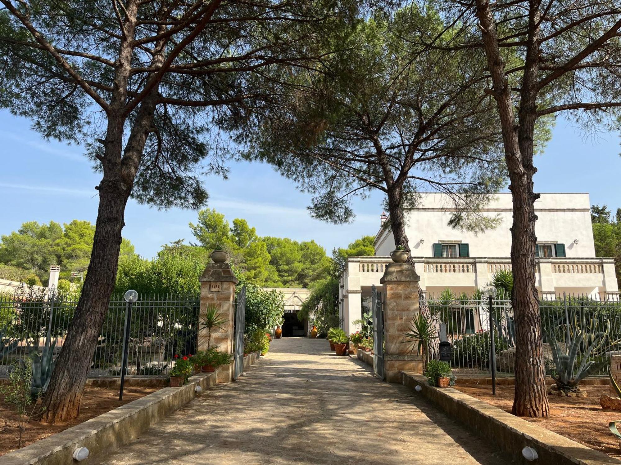 Masseria La Camardia Сава Экстерьер фото